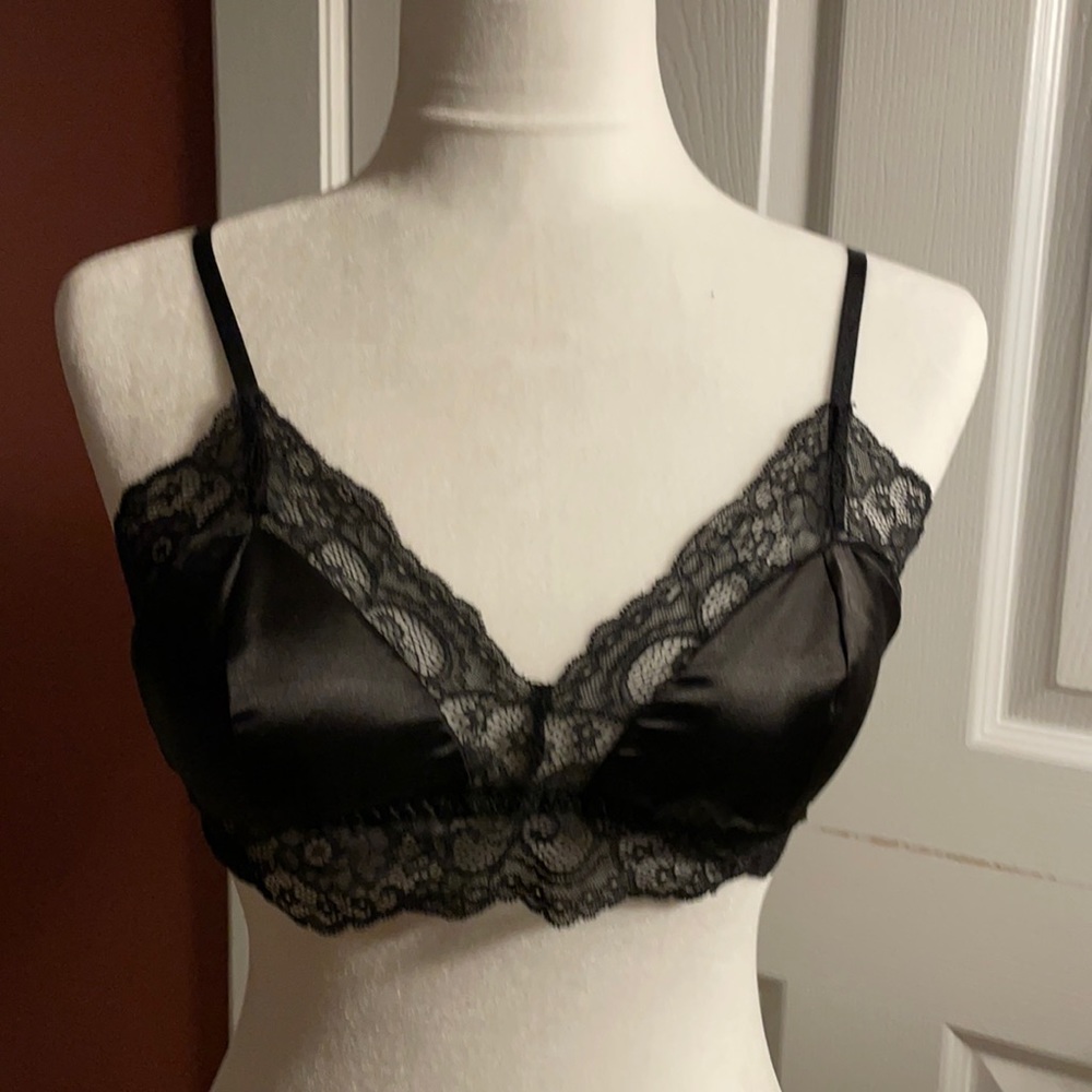 SilRiver Women's Satin Bralette Wire-free and Lace